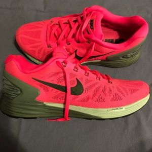 Pink nike lunarglide 6